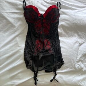 Victoria's Secret Dream Angels Red and Black Lace Bustier